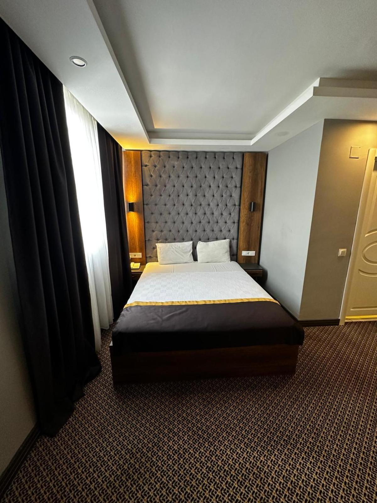Eniza Hotel Mersin  Exteriör bild