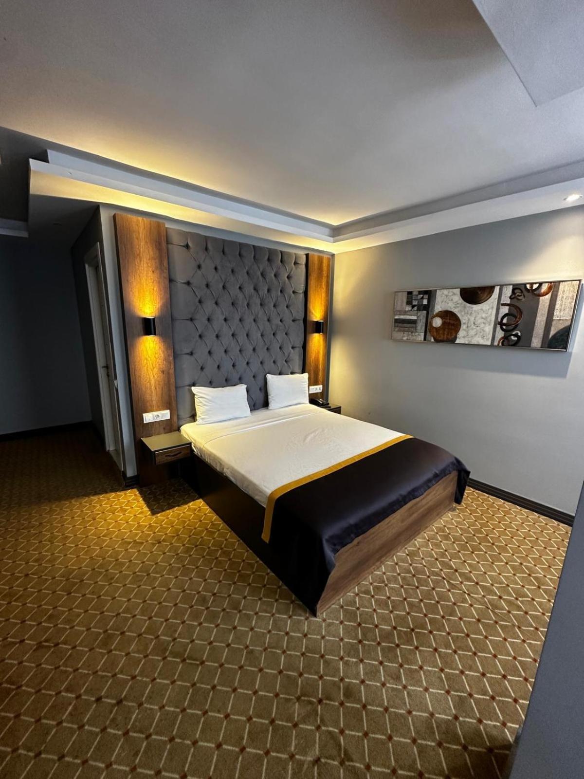 Eniza Hotel Mersin  Exteriör bild