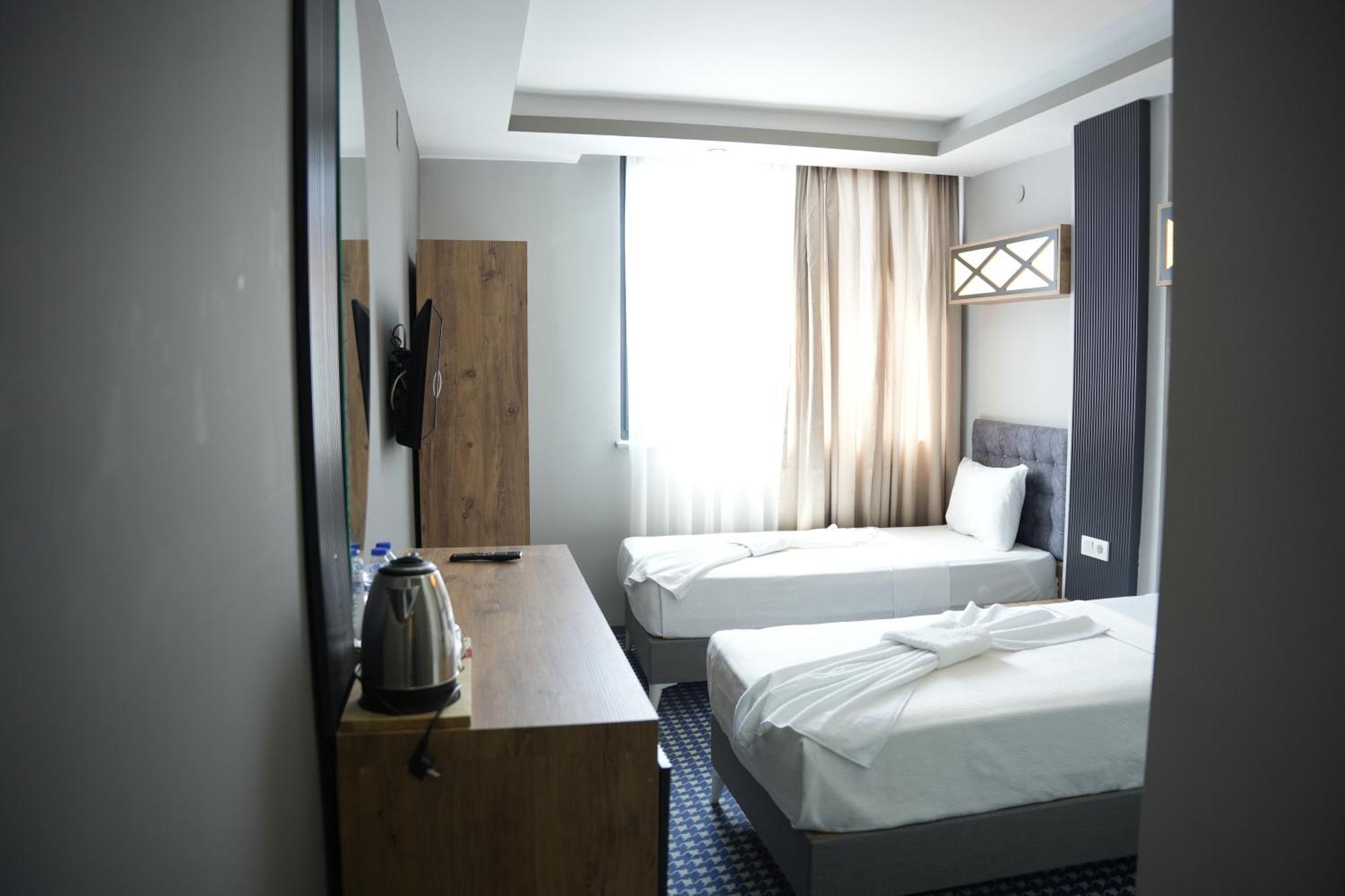 Eniza Hotel Mersin  Exteriör bild