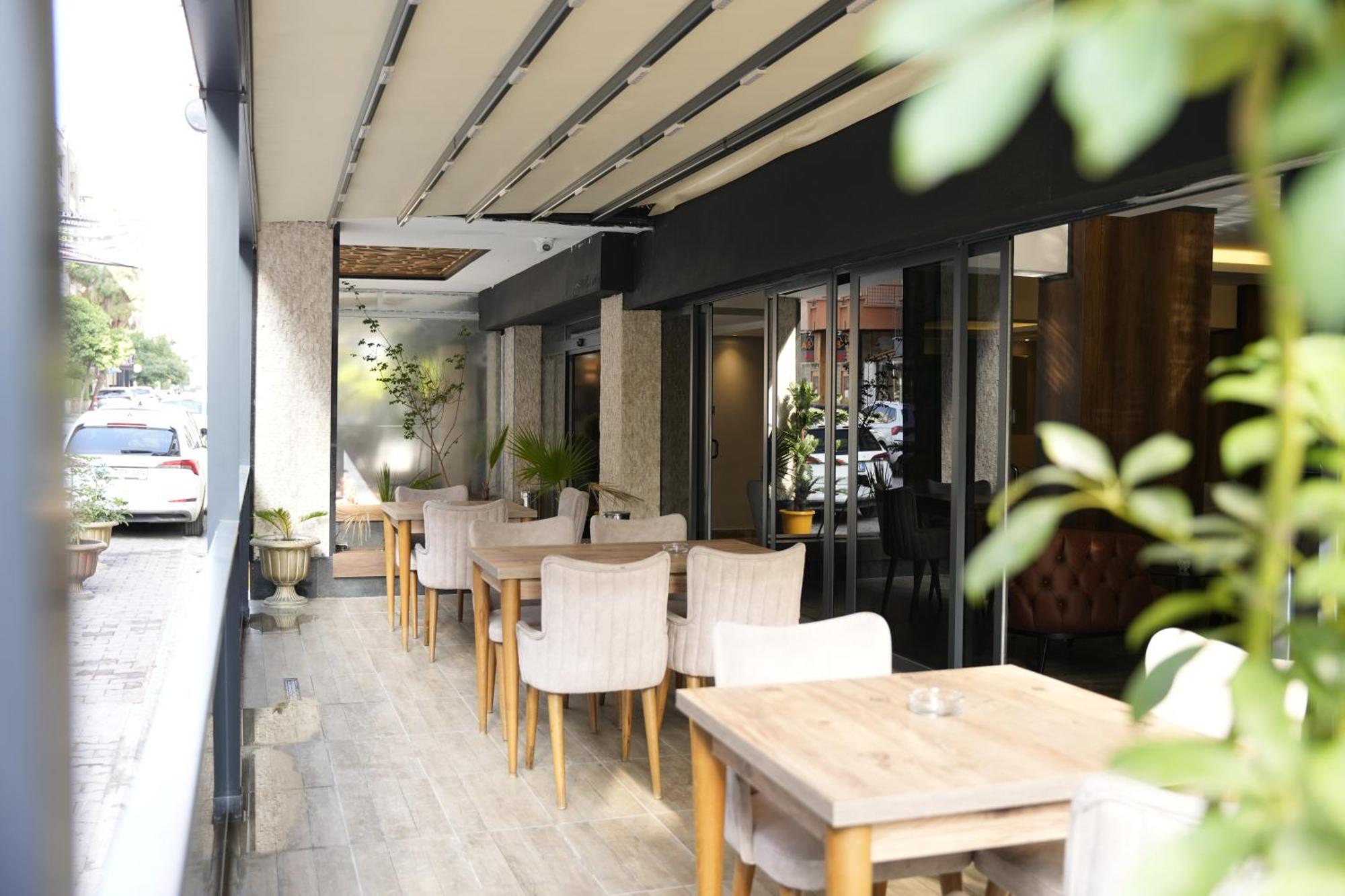 Eniza Hotel Mersin  Exteriör bild
